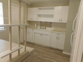 2207 NW 22nd St in Lawton, OK - Building Photo - Building Photo