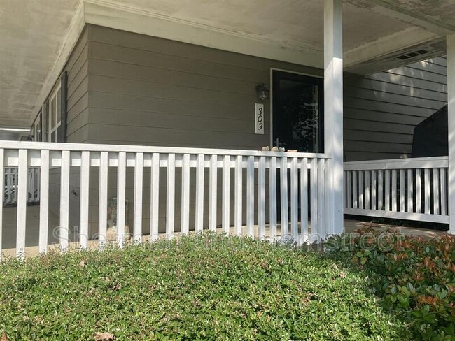 303 Lake Ave in North Augusta, SC - Building Photo - Building Photo