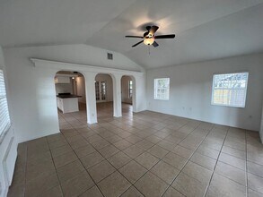 2773 Cypress Dr in Clearwater, FL - Foto de edificio - Building Photo