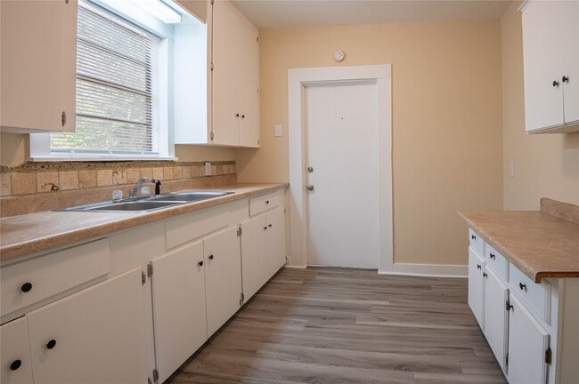 308 Kelley Blvd in Woodville, TX - Building Photo - Building Photo