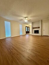 10730 Briar Forest Dr in Houston, TX - Building Photo - Building Photo