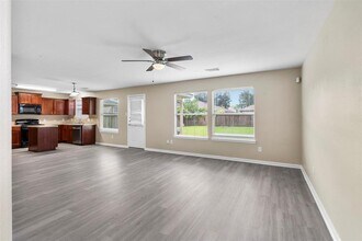 2423 Pinpoint Dr in Spring, TX - Building Photo - Building Photo