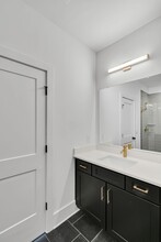121 Neill Ave in Nashville, TN - Foto de edificio - Building Photo