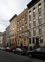 414 Monroe St in Hoboken, NJ - Building Photo - Building Photo