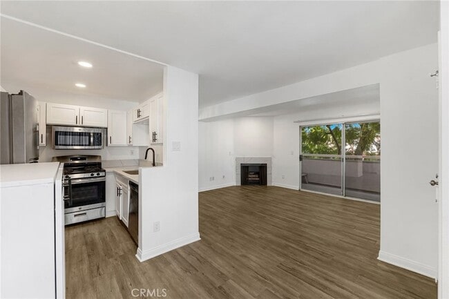 property at 4406 Cahuenga Blvd