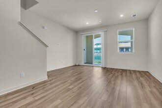 157 Dove Lndg in Covina, CA - Building Photo - Building Photo