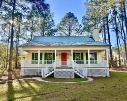 802 N Taylor Ct in Statesboro, GA - Building Photo