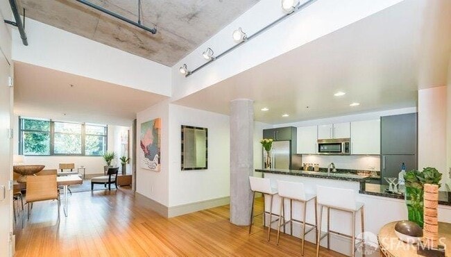 property at 1 S Park St
