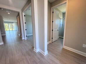 10214 Crystal Isle Cir in Sarasota, FL - Building Photo - Building Photo