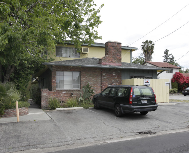 12817 Kling St in North Hollywood, CA - Building Photo - Building Photo