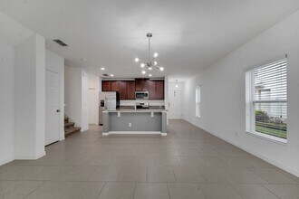 1212 Pensacola Ct in Kissimmee, FL - Building Photo - Building Photo