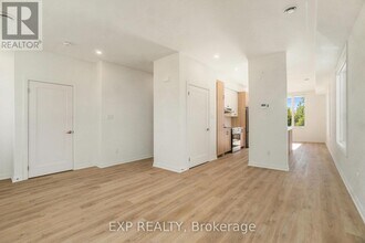 255 Castor St in Russell, ON - Building Photo - Building Photo