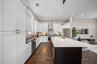 1603 Holly St in Houston, TX - Building Photo - Building Photo