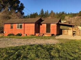 3025 Glendale Dr in Mckinleyville, CA - Building Photo