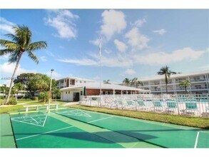 5200 NE 24th Terrace in Fort Lauderdale, FL - Building Photo - Building Photo