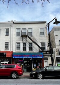 312 Harrison Ave, Unit 3