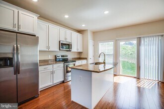 83 Andrews Pl in Fredericksburg, VA - Building Photo - Building Photo