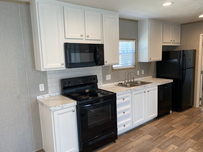 property at 2101 SW 38th St