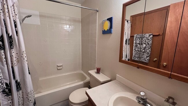 320 Peppertree Loop in Anchorage, AK - Building Photo - Building Photo