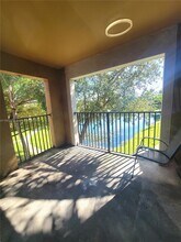 2133 Renaissance Blvd in Miramar, FL - Foto de edificio - Building Photo