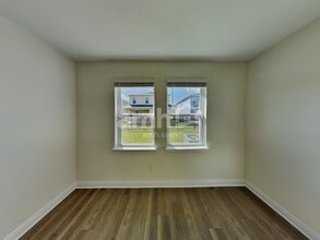 5993 Sycamore Pl St in St. Cloud, FL - Foto de edificio - Building Photo