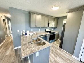 101 Ashley Dr in Walhalla, SC - Building Photo - Building Photo