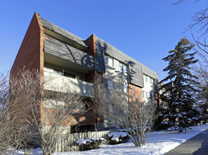 222 5th Ave NE in Calgary, AB - Building Photo - Primary Photo