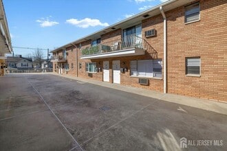 435 Teaneck Rd in Ridgefield Park, NJ - Building Photo - Building Photo