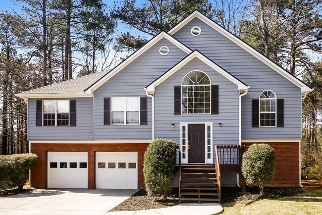 property at 2740 Owens Dr