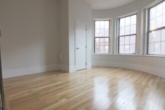 99 Saint Botolph St, Unit 4 in Boston, MA - Foto de edificio - Building Photo