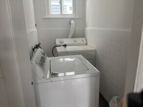 75 Pixlee Pl, Unit 1 in Bridgeport, CT - Building Photo - Building Photo