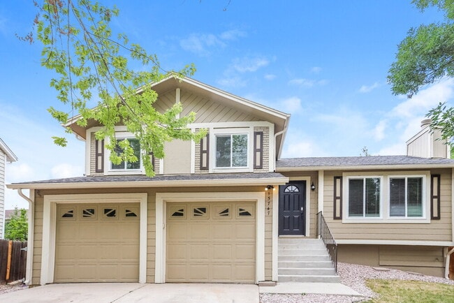 property at 15747 E Center Pl