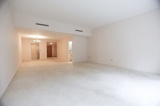 100 Keyes Rd in Concord, MA - Building Photo - Building Photo
