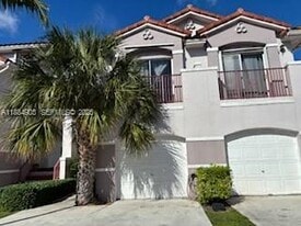 10171 SW 154th Cir Ct in Miami, FL - Building Photo