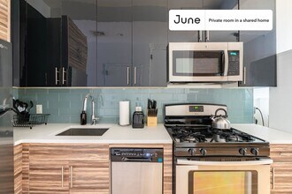 Room in Shared 3 bed/1 bath home in New York, NY - Building Photo - Building Photo