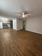 5180 Keegan Way in Louisville, KY - Building Photo - Building Photo