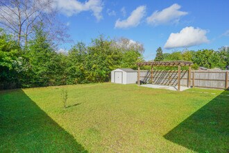 2379 Kirkwood Dr in Cantonment, FL - Building Photo - Building Photo