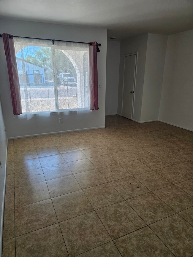 6820 E Avalon Dr in Scottsdale, AZ - Foto de edificio - Building Photo