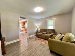 803 Roanoke Ave in South Hill, VA - Building Photo - Building Photo
