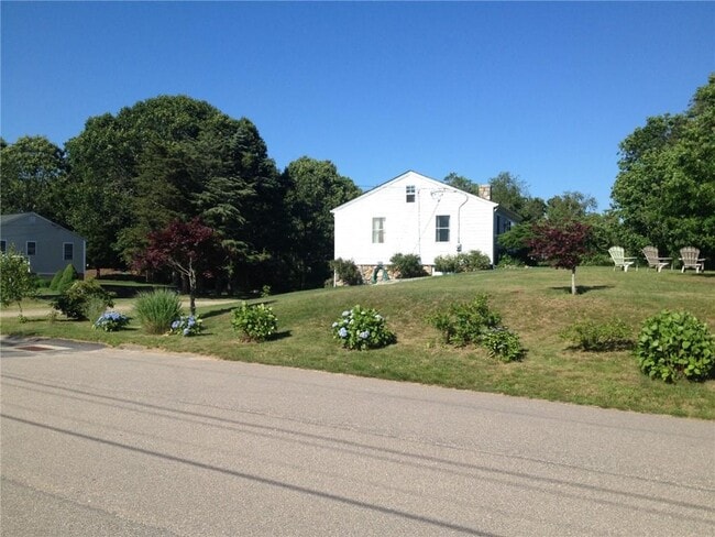 property at 7 Cattail Dr