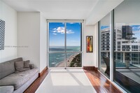 18101 COLLINS, Unit 3902 in Sunny Isles Beach, FL - Foto de edificio - Building Photo