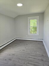 7 Ash St in Waterbury, CT - Building Photo - Building Photo