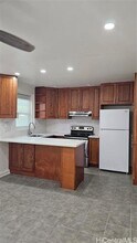 821 Olokele Ave in Honolulu, HI - Building Photo - Building Photo