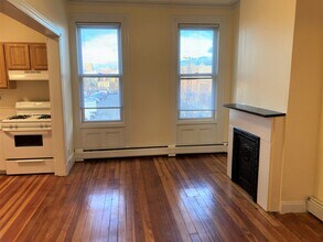 132 Griffith St-Unit -3 in Jersey City, NJ - Foto de edificio - Building Photo