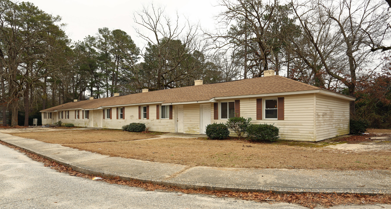 Chestnut Court Apartments in Camden, SC - Building Photo