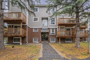 400 Fenerty Ct in Ottawa, ON - Building Photo