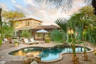 18388 N 93rd Pl in Scottsdale, AZ - Building Photo