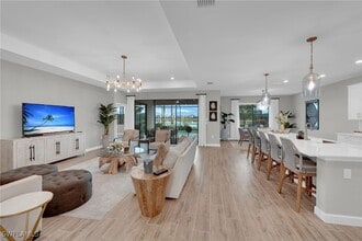 18336 Parksville Dr in Estero, FL - Foto de edificio - Building Photo