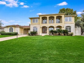 1014 Challenger in Lakeway, TX - Building Photo