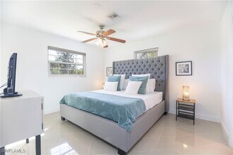 4584 San Antonio Ln in Bonita Springs, FL - Building Photo - Building Photo